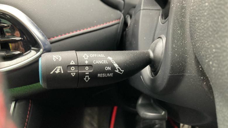 MG Hs 1.5 T-GDI Exclusive 5dr DCT Petrol Hatchback